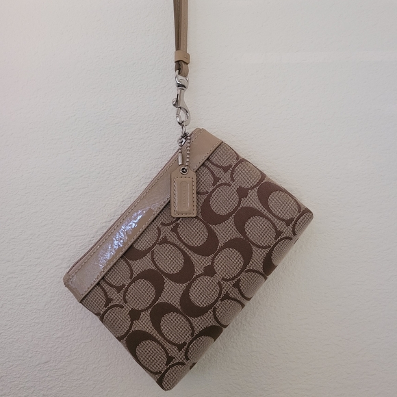 Coach wristlet! - Picture 8 of 8